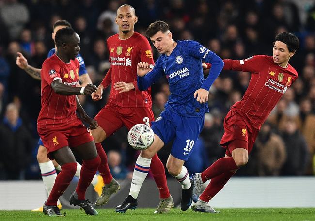 因抱怨染黄，内马尔：裁判不仅水平差，傲慢的态度也令人作呕