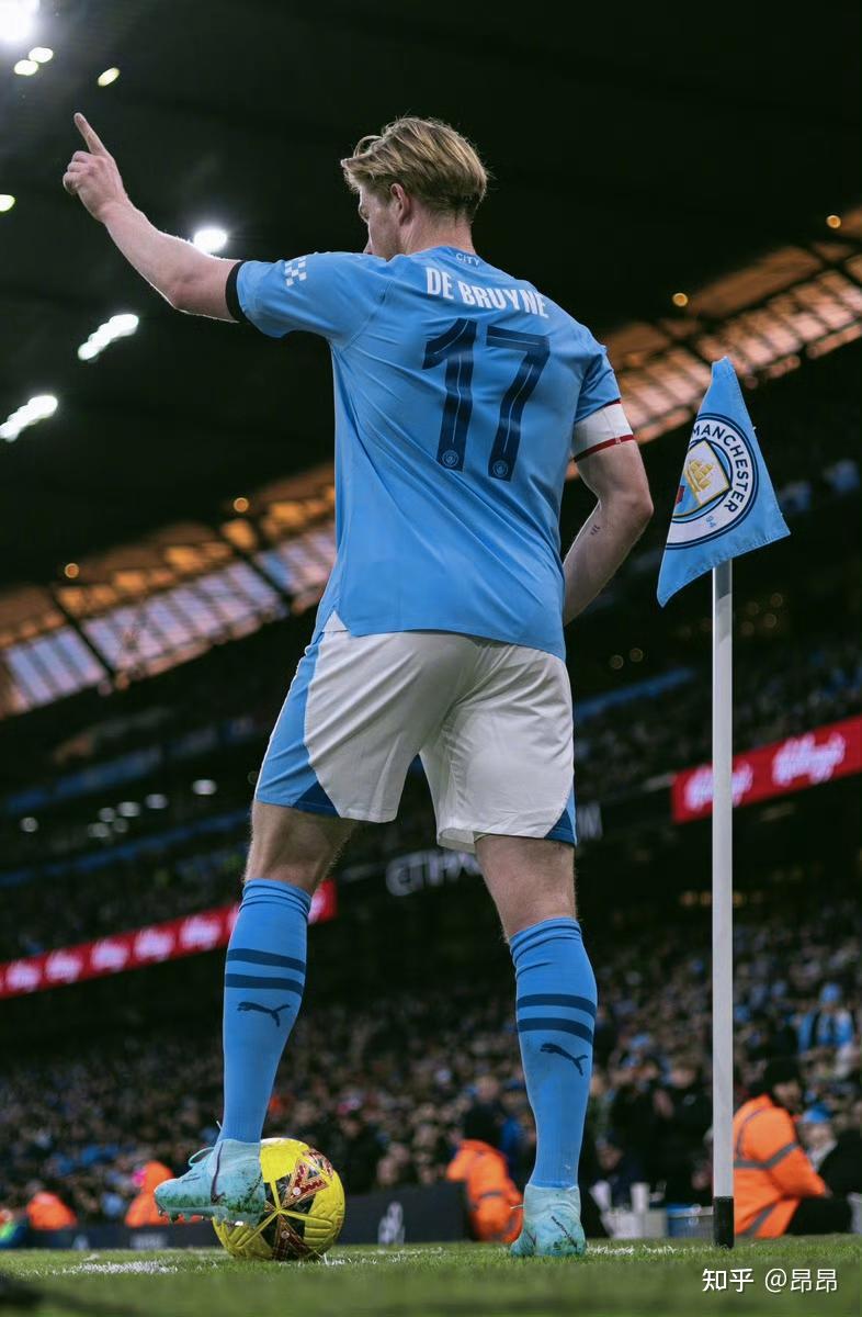 年度连斩55球！姆巴佩冲击C罗纪录，奋力创皇马历史新篇章