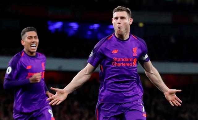 欧冠进球榜更新：莱万连续破门,