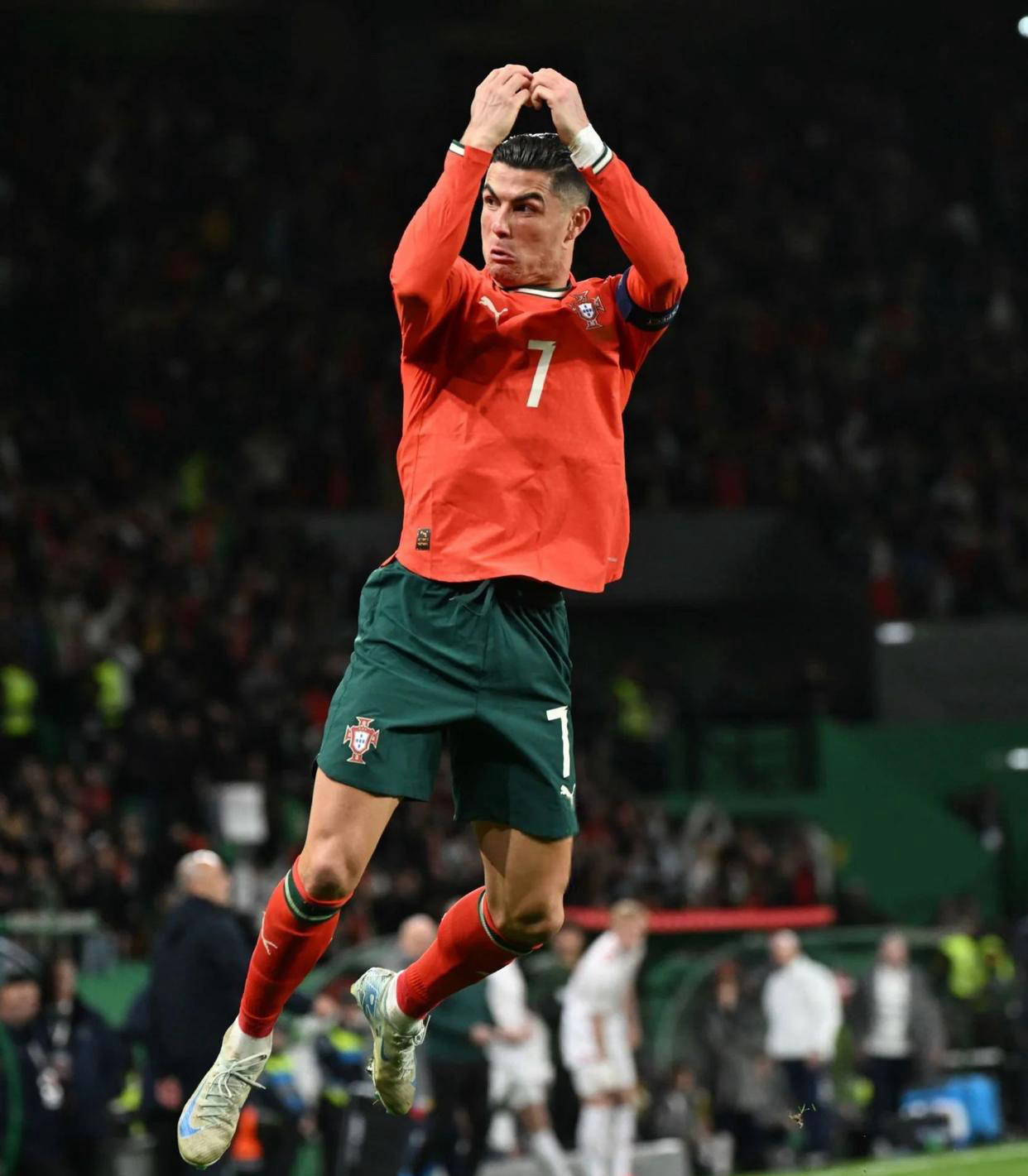 足球运动员转打篮球可能吗？